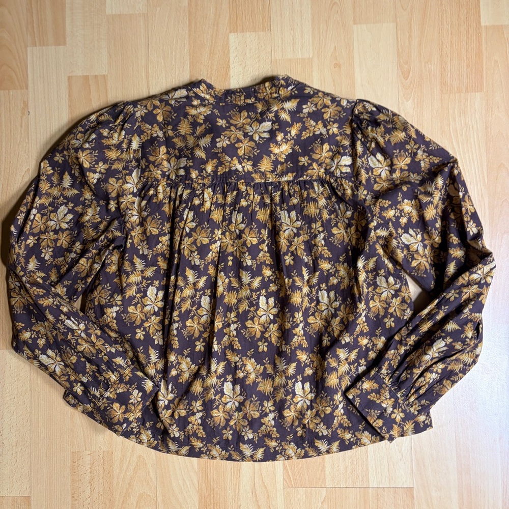 Chic Floral Button-Up Blouse - image 12